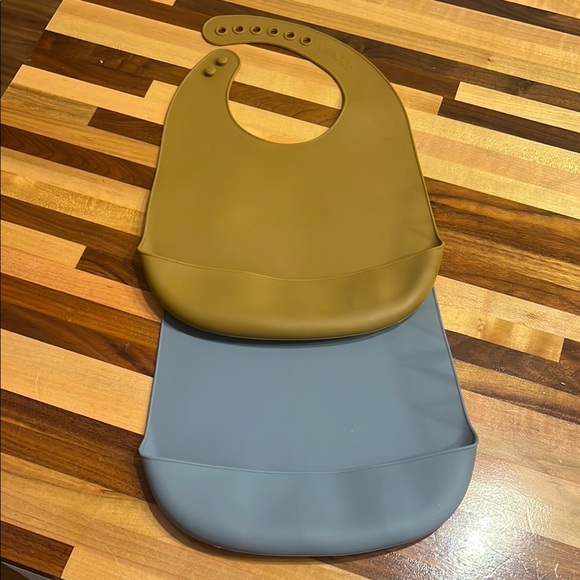 Other - Silicone Baby Bibs in Brown and Gray